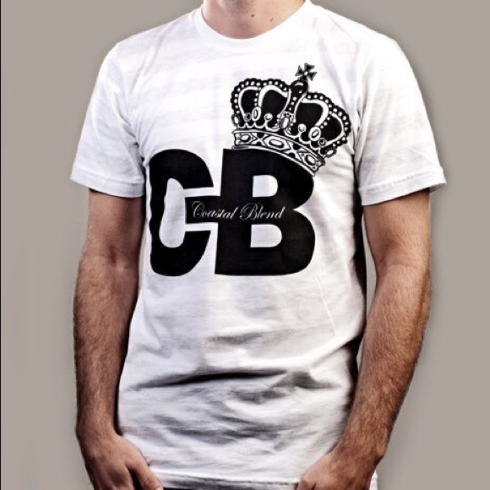 CB crown (coastal blend) logo t shirt